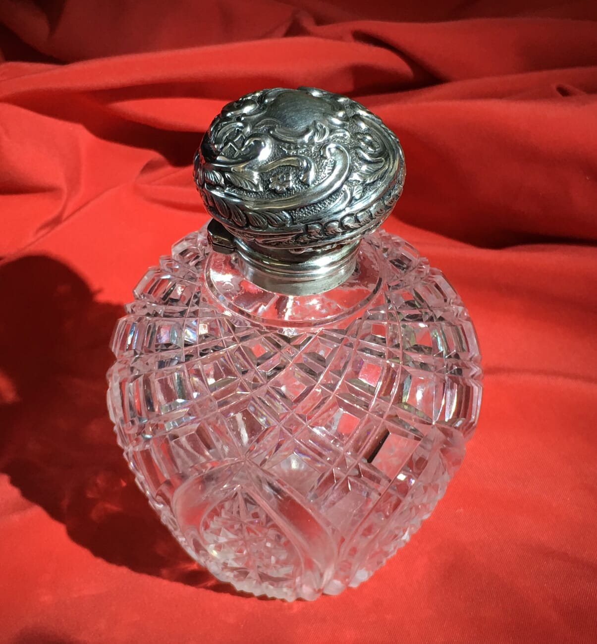 Victorian cut crystal perfume, Sterling Silver lid, 1897-22372