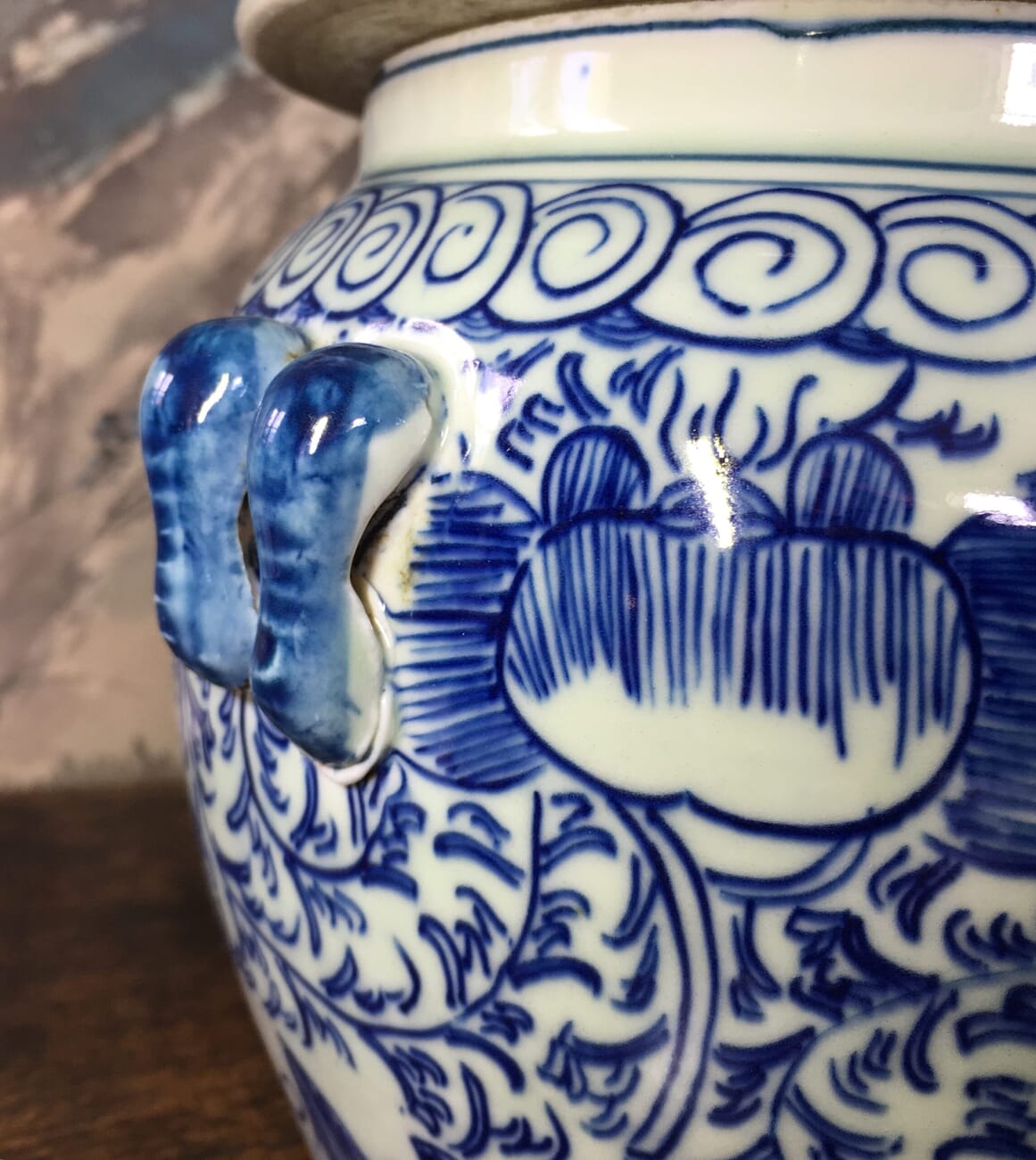 Pair of Chinese porcelain pots, cricket handles, 20th century-21641