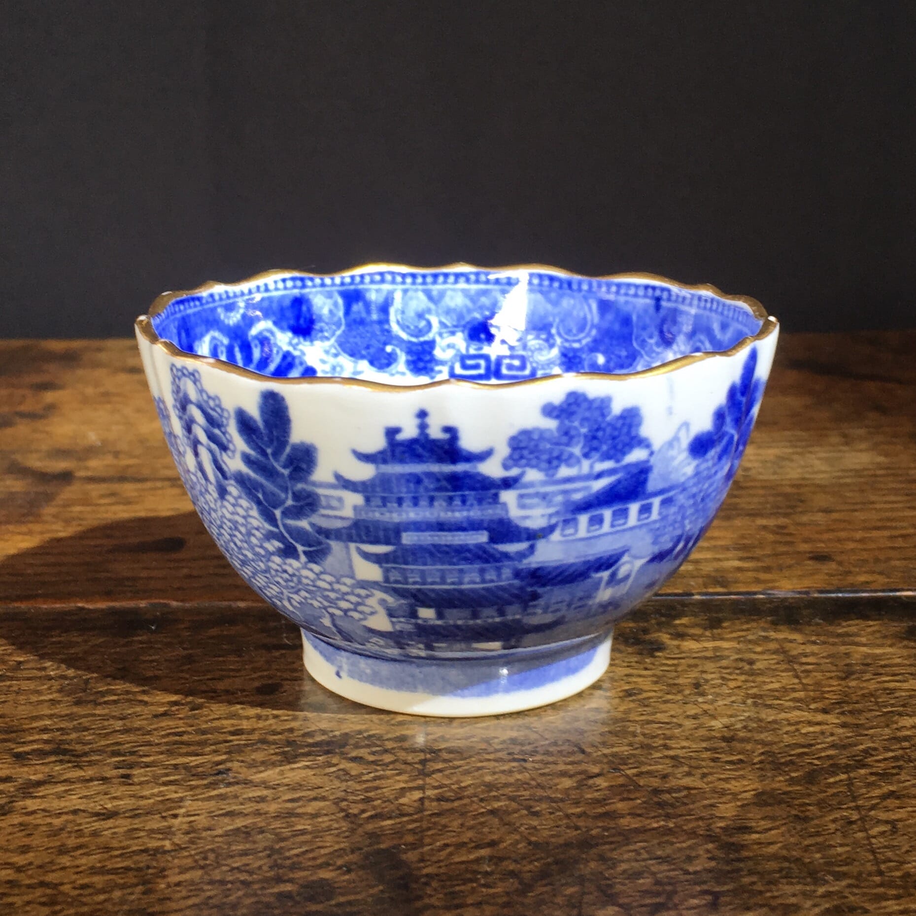 Spode porcelain tea bowl, 'Pagoda' pattern, c. 1815 -0