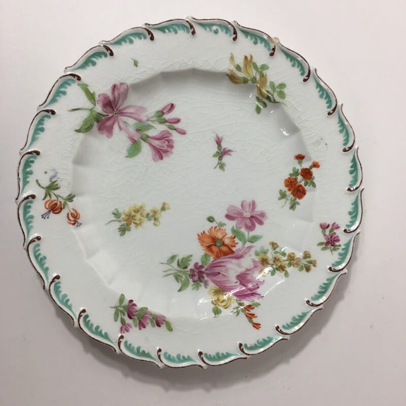 Chelsea feather edge plate, flowers, C 1760 -0