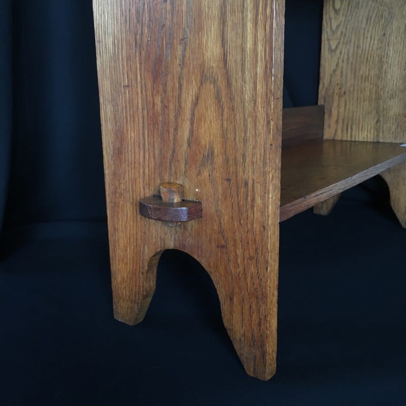 Arts & Crafts oak shelves, peg joining, c.1900 -24090
