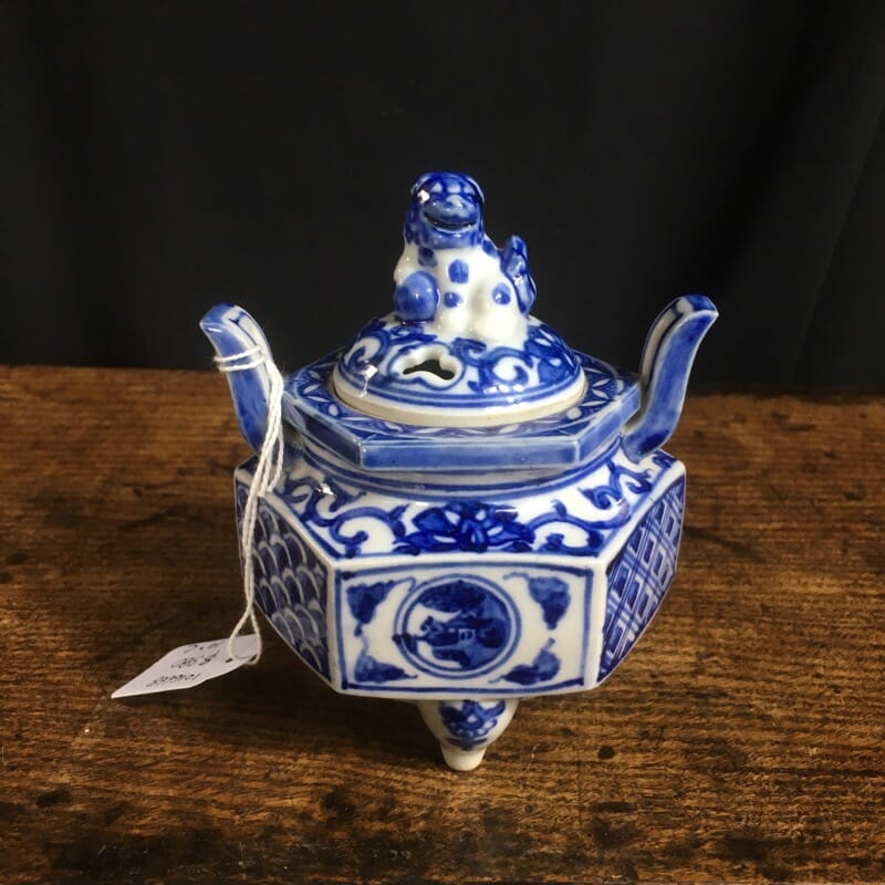 Japanese porcelain censor, blue & white with shishi, 19th century -0