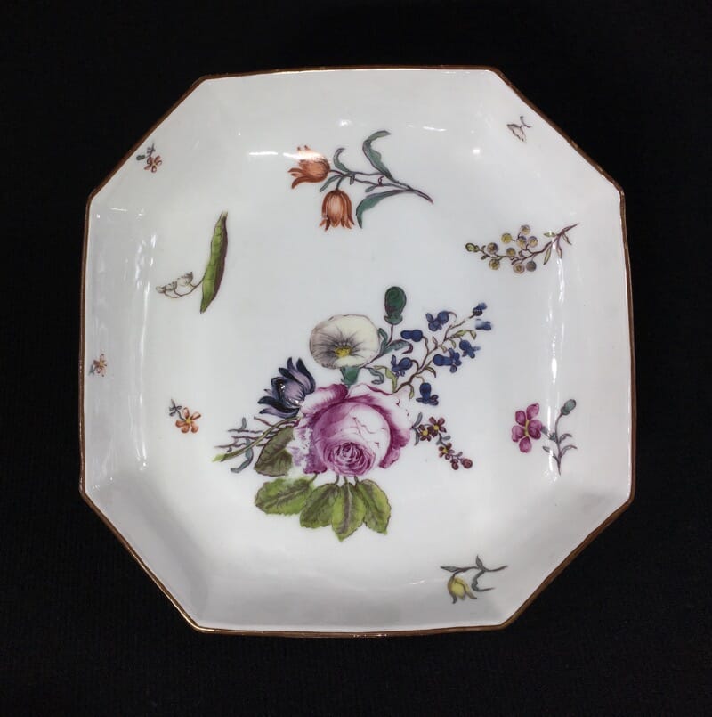 Meissen octagonal dish, deutschblumen flower groups, c. 1740-0