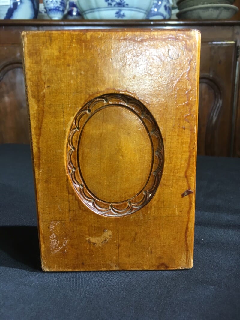 Victorian carved wood icing mold - oval shape C. 1890-0