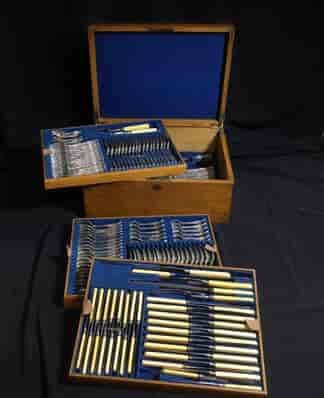 Kings Pattern boxed canteen of silver plate cutlery, setting for 18, c. 1920 -0