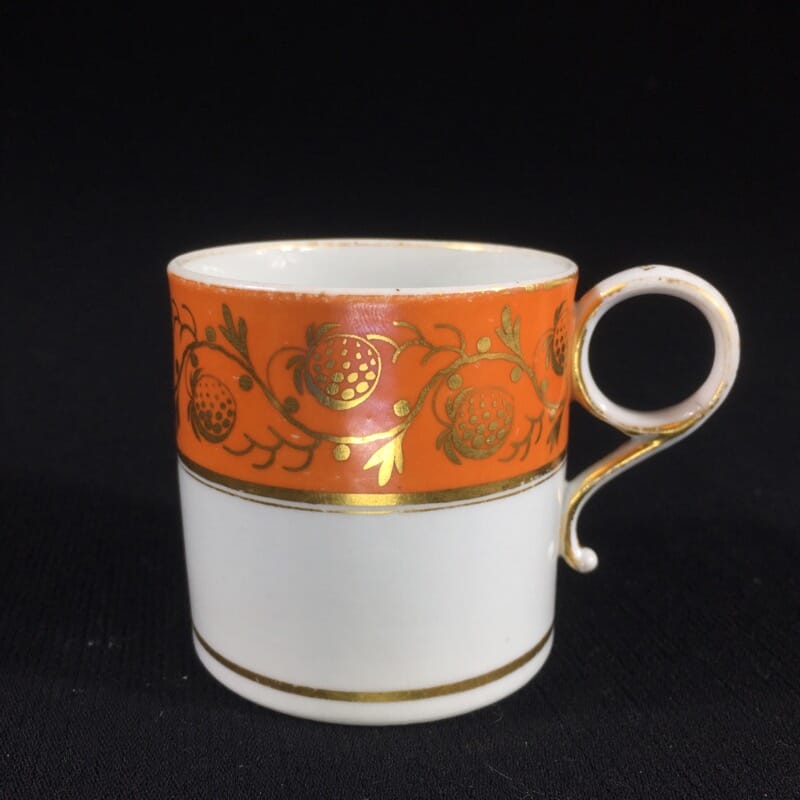 Barr Worcester coffee can, orange & gilt strawberry pattern, c. 1800-0