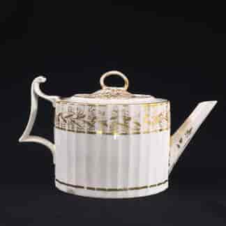 Derby teapot, gilt leaf pattern #561, circa 1800-0