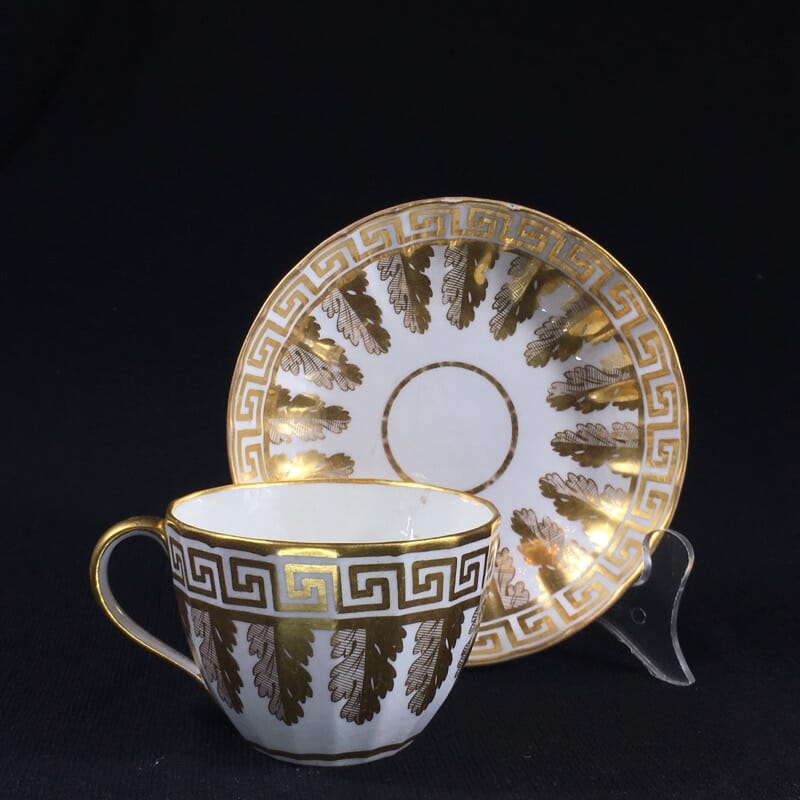 Coalport fluted cup & saucer with rich gilt acanthus spiral pattern, c. 1800-0