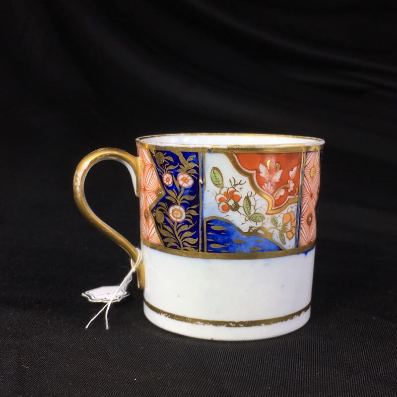 Chamberlains Worcester coffee can, Imari band, c.1810-0