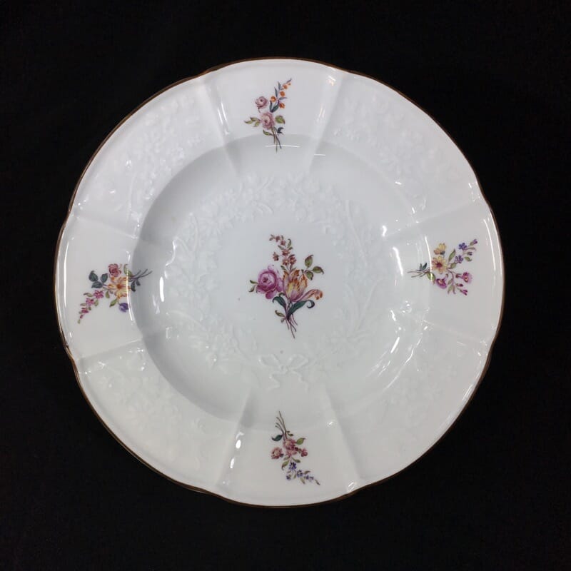 Meissen plate with flower moulding, deutchblumen flowers, 19th century -27606