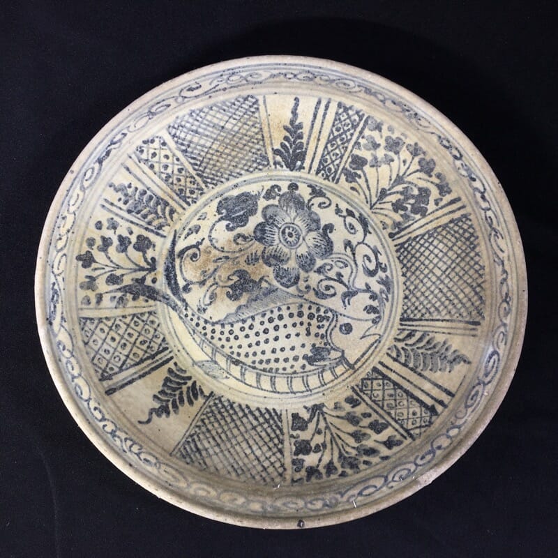 Sukhothai (Thai) stoneware dish, foliate dec, 15th - 16th century AD-0