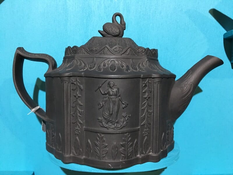 Black basalt teapot, classical sprigs & swan finial, c. 1810 -0