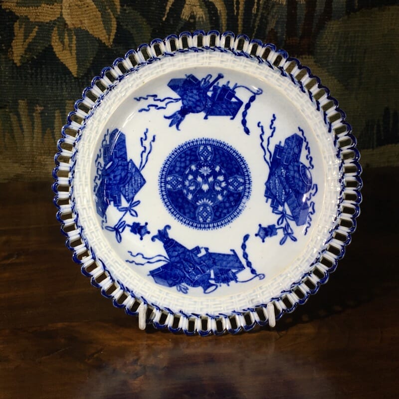 Spode basketweave rim plate, printed in blue with 'precious objects', c.1810 -0