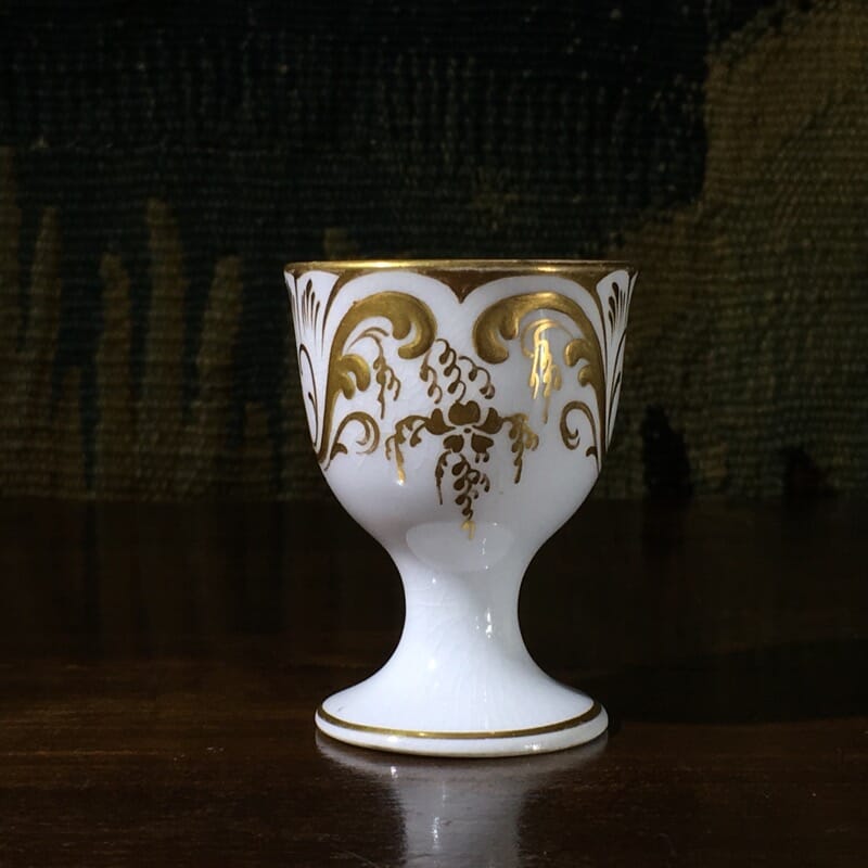 Victorian porcelain eggcup, raised gilt scrollwork, c. 1850 -29421