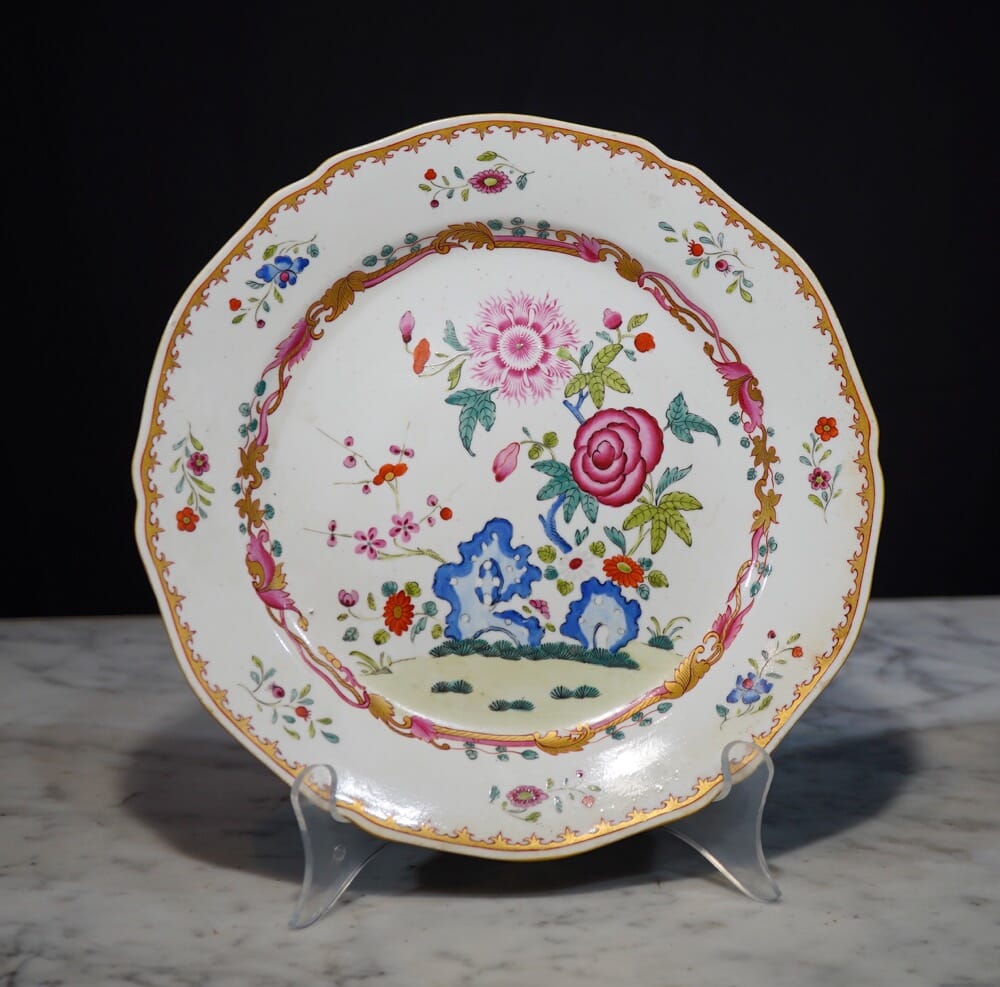 Chamberlains Worcester famille rose Chinese Export style plate