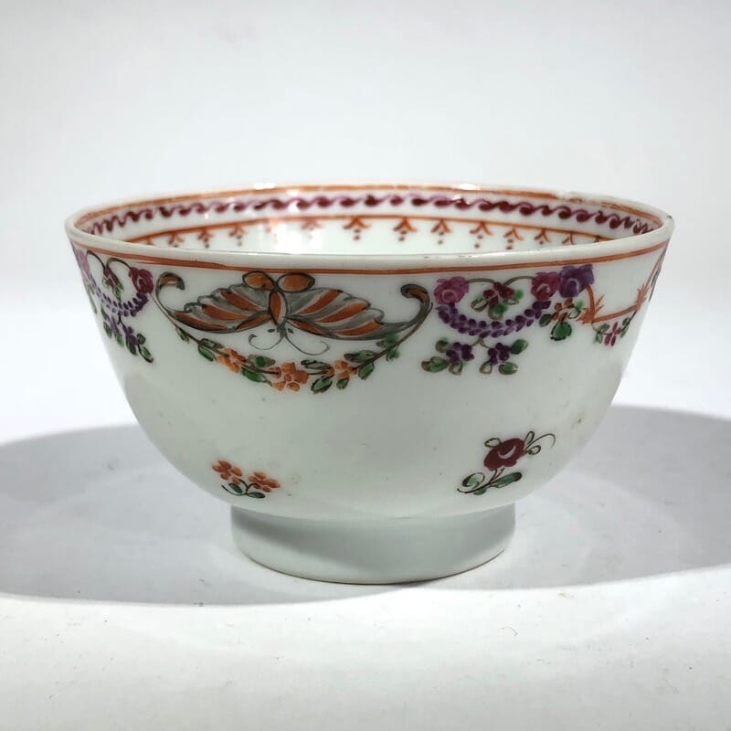 Chinese export tea bowl, swags & flowers, c.1780.-0