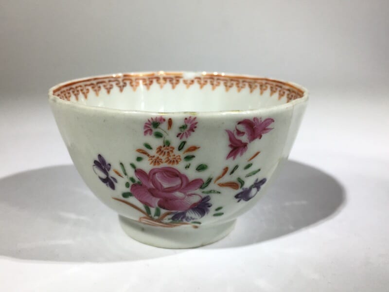Chinese export teabowl, famille rose cornucopia & flowers, c. 1770 -0