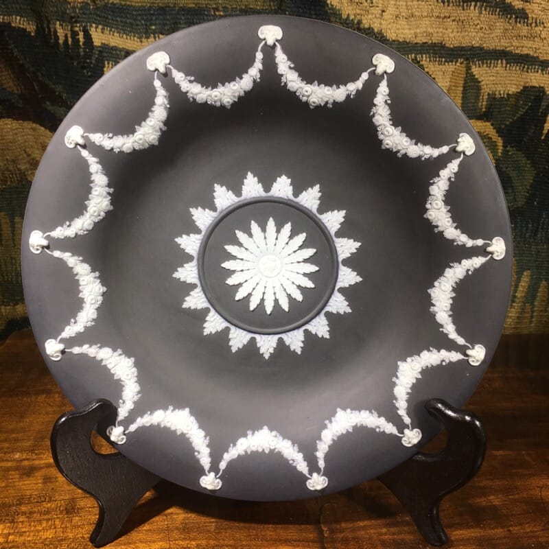 Wedgwood black basalt dish with white sprigged swags, 19th century-0