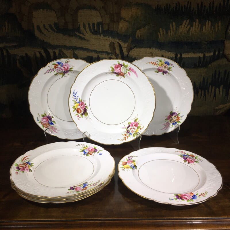 Set of 7 Spode dinner plates, flower moulded border, Daniel decorated, c. 1815-0
