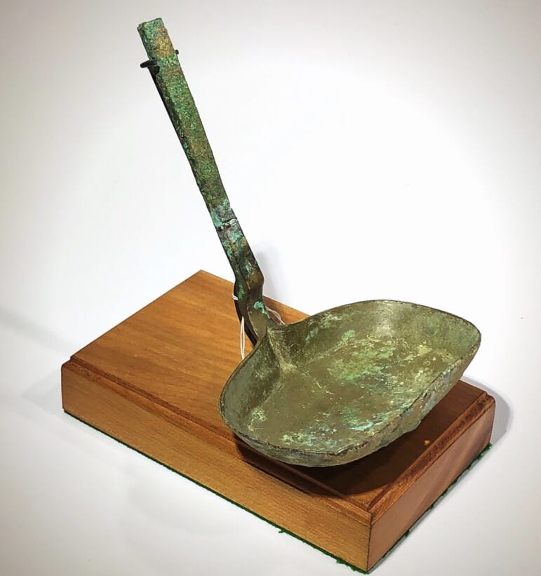 Chinese bronze ladle, Han dynasty, 206BC - 221 AD-0