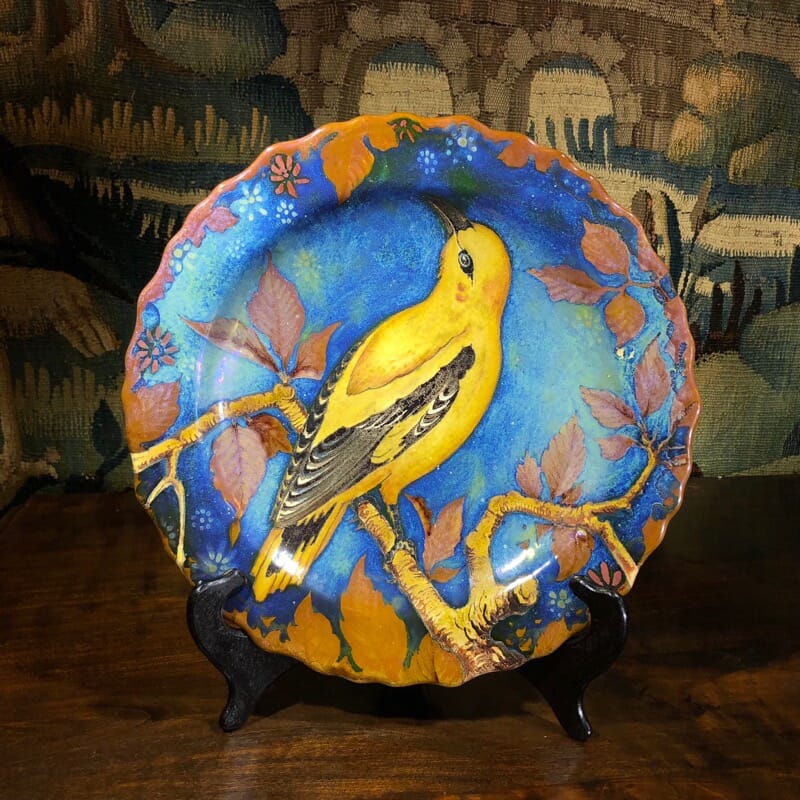 Gouda charger, 'Unique' ware, bird by Johannes van Schaick c.1930-0