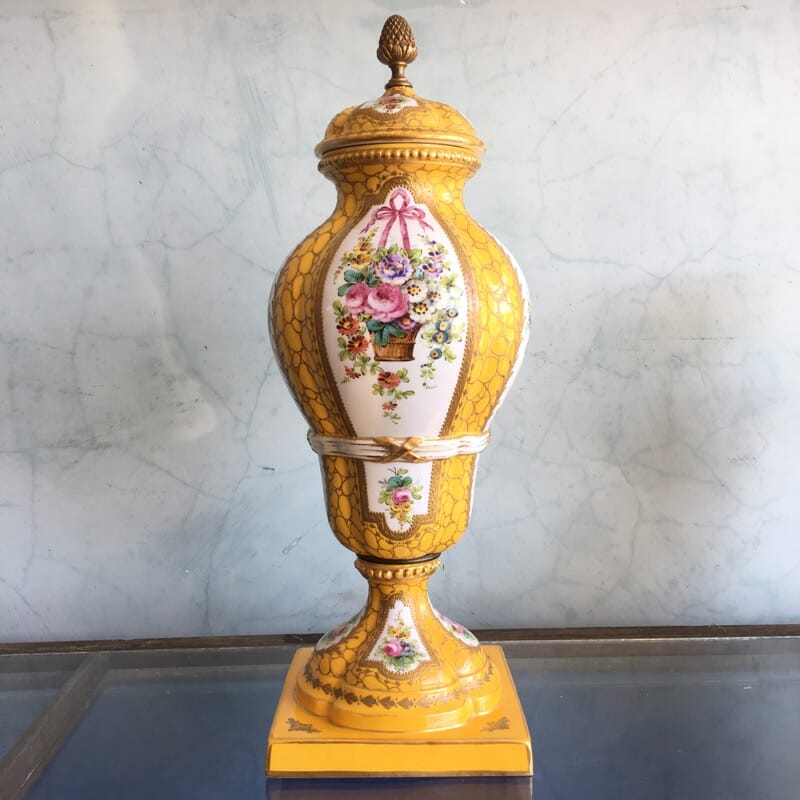 Large 'Sevres Style' vase, Porcelain de Paris, circa 1900-0