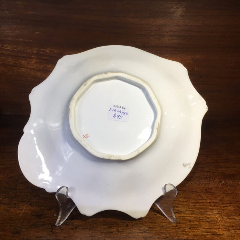 English porcelain serving dish, daisy sprigs, c. 1820-33985