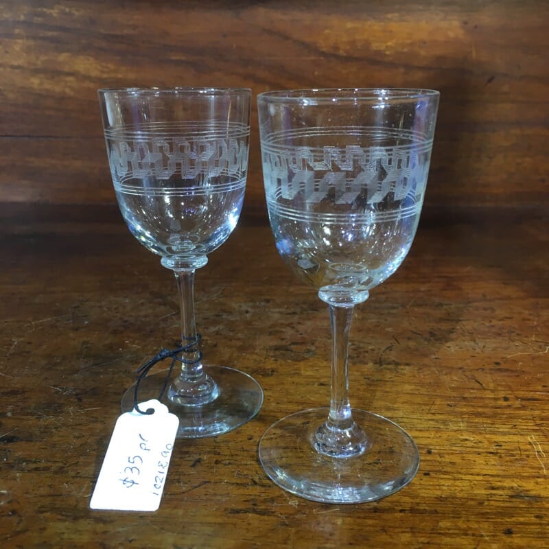 Vintage Greek key detailed white wine glasses gold trim Italy never be –  The House of Hanbury