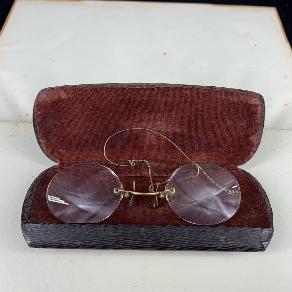 Pince Nez Shooter Spectacles, Victorian Scenery Spectacles, selling Circa 1880