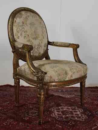 Louis XVI giltwood 'fauteuil a la Reine' with chinoiserie silk upholstry, c.1780