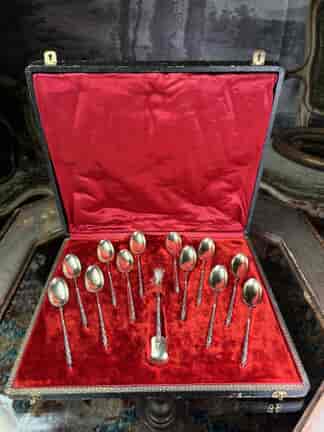 French boxed silver gilt teaspoon & tongs set, .950 silver, c. 1900