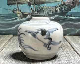 Hoi An Shipwreck blue & white jarlet, 'chi chòe' birds, Vietnam, late 15th century