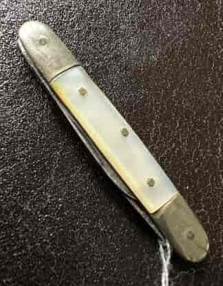 Small Victorian congress penknife, pearlshell handle, c. 1880
