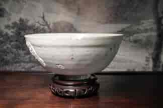 Bin Thuan shipwreck Buddhistic Lion bowl, Ming Dynasty c. 1608