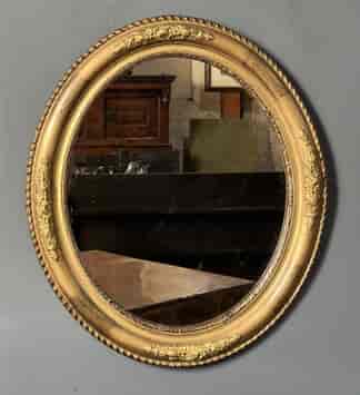 Victorian oval mirror, gilt frame, C.1870