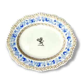 Chamberlains oval platter, East India Company crest & superb blue rose border, c. 1825
