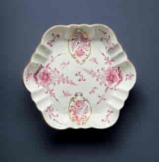 Dr Wall Worcester teapot stand, prob. London decorated, c. 1770