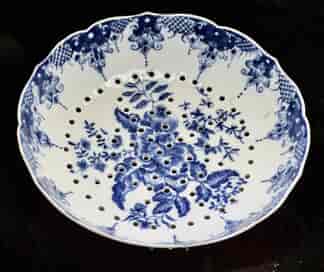 Chinese Export Strawberry Dish, copying Worcester, c. 1770