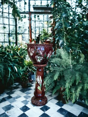 English Majolica jardiniere & stand, c. 1870