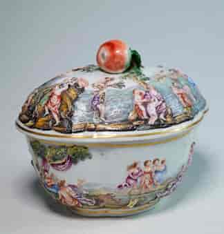 Naples/Doccia Porcelain sucrier 19th century