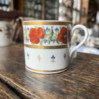 Coalport coffee can, poppies and corn flowers, c 1800