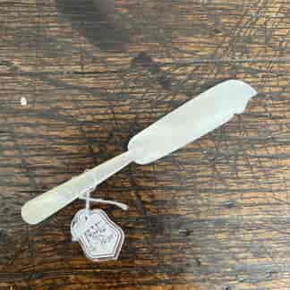 Mother of pearl pate knife