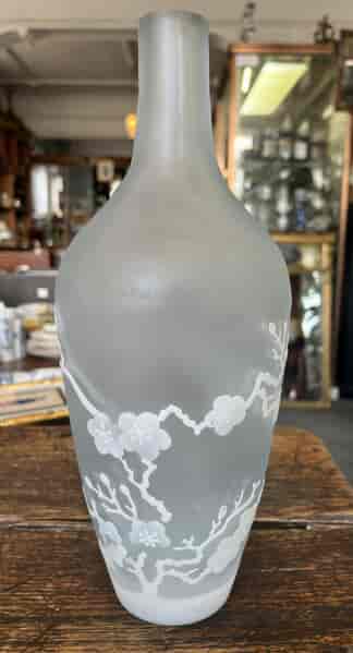 Chinese 'Peking Glass' vase, prunus branches in fog, 20th c.