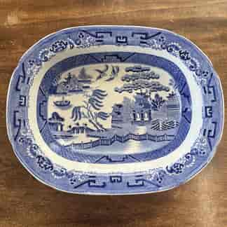 John Meir and Son pottery 'Willow Pattern' serving dish, c. 1855