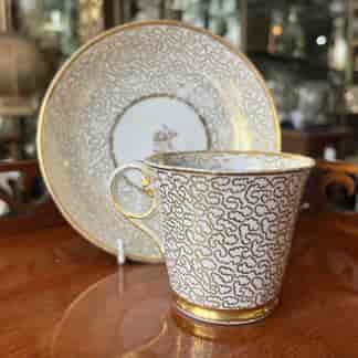 Chamberlain's Worcester cup + saucer, pat. 403, gold vermicular, c. 1810