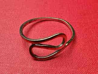 Art Nouveau Silver ring, s-shape, earlier 20th century