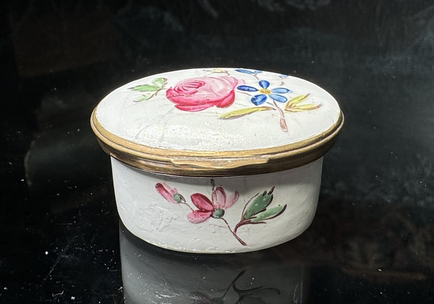 Birmingham enamel patch box, flowers, c.1770 – Moorabool Antique Galleries