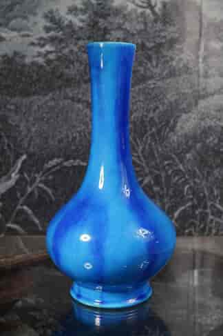Minton white earthenware vase, brilliant turquoise glaze, 1872