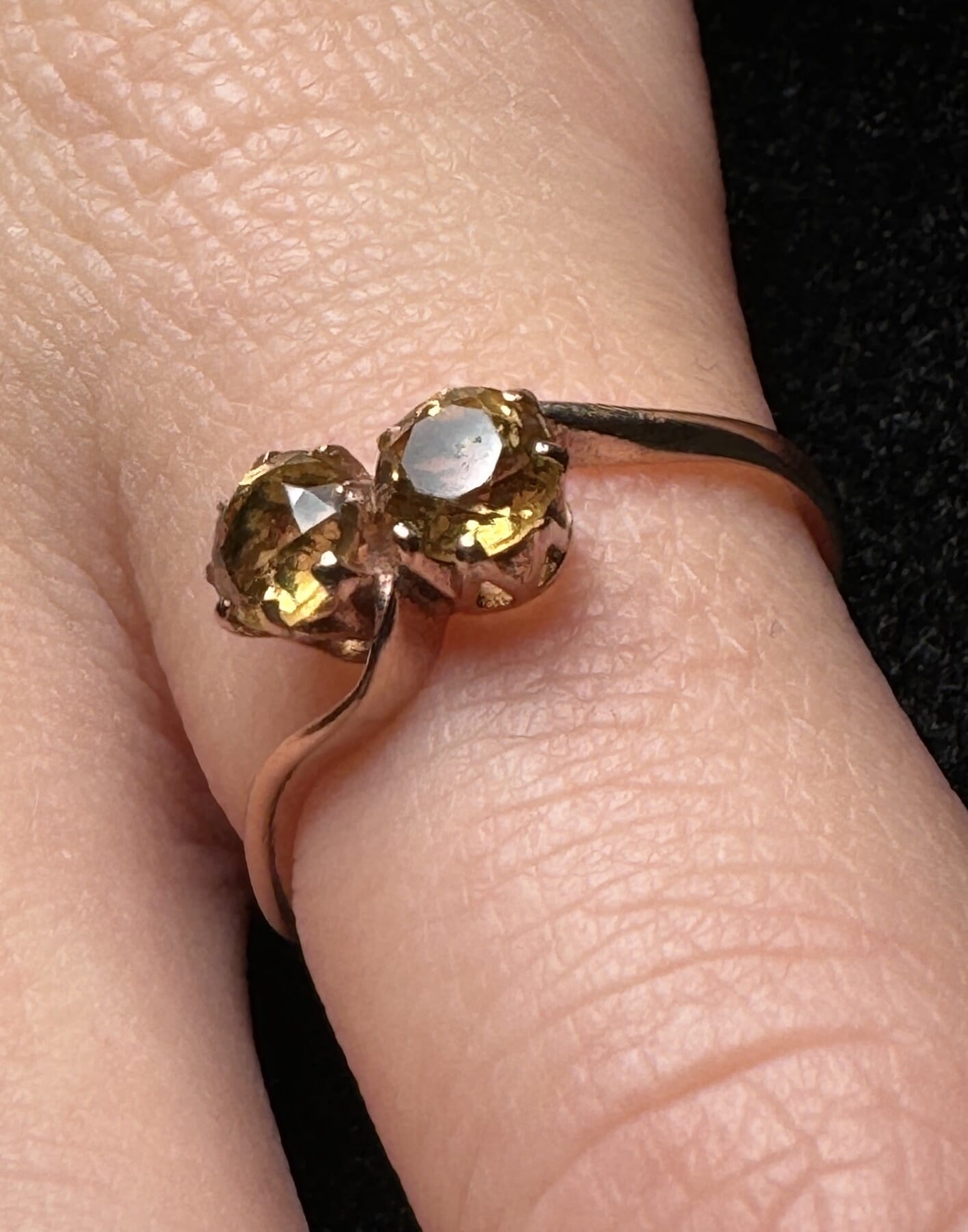 9ct Gold & Citrines ring, earlier 20th c.