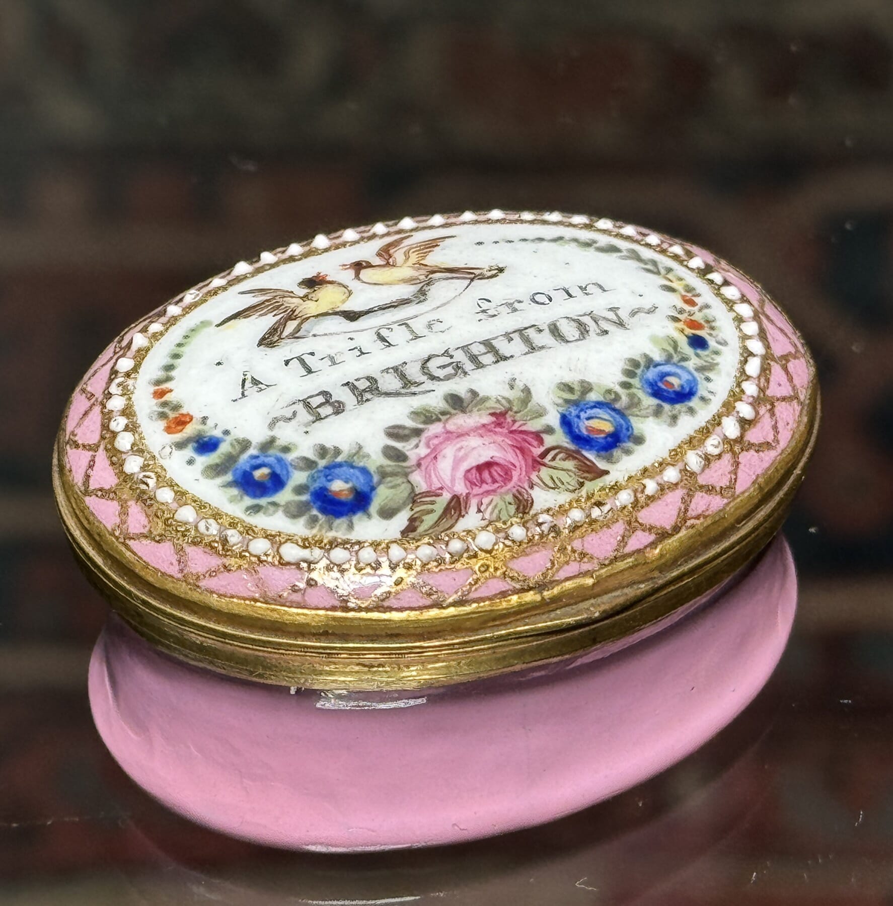 English enamel patch box 'A Trifle from BRIGHTON' c. 1800